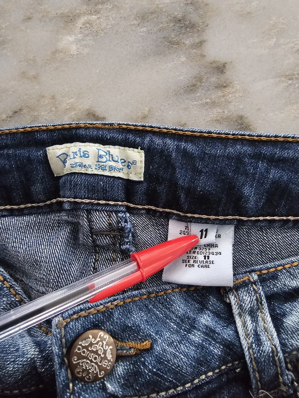 Paris Blues Vintage Y2K Denim Capris Size 11 Dark Wash Cropped Jeans Low Rise - Picture 3 of 7